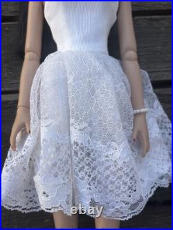 Tyler Wentworth Press Conference Emilie 16 doll. Complete. 2007 Tonner