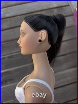 Tyler Wentworth Press Conference Emilie 16 doll. Complete. 2007 Tonner