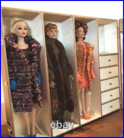 Tyler Wentworth Tonner Set 3 Dolls, Wardrobe Case, 5 Outfits, Anniversary Book Tyler Wentworth Tonner Set 3 Dolls, Wardrobe Case, 5 Outfits, Anniversary Book