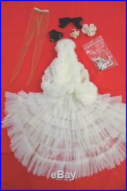 Very rare SOLD OUT Idyllic Antoinette Tonner doll outfit LE 500 from 2009