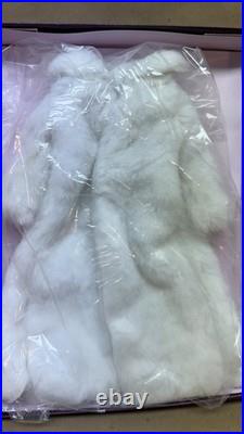 Vtg 16 Tonner LEGEND IN WHITE Coat T6-TWSD-26-1 Tyler Wentworth Sydney Chase