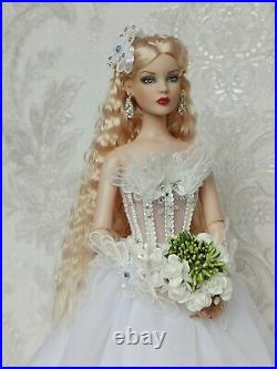 Wedding Dress and jewelry Outfit for dolls 16 Tonner Antoinette body