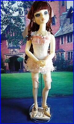 Wilde Imagination Ellowyne Totally Refined Resin Doll with Outfit, Jewels, Shoes